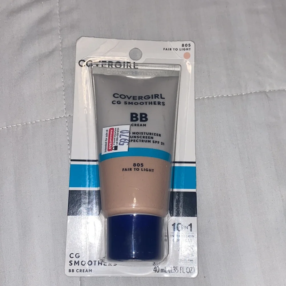 Covergirl BB cream and Revlon Natural fundation.. blunde of 2 items - Picture 3 of 7